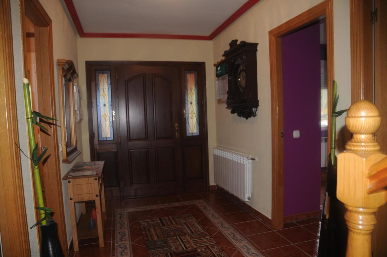 Villa Las Palmeras Аренас де Сан Педро Екстериор снимка