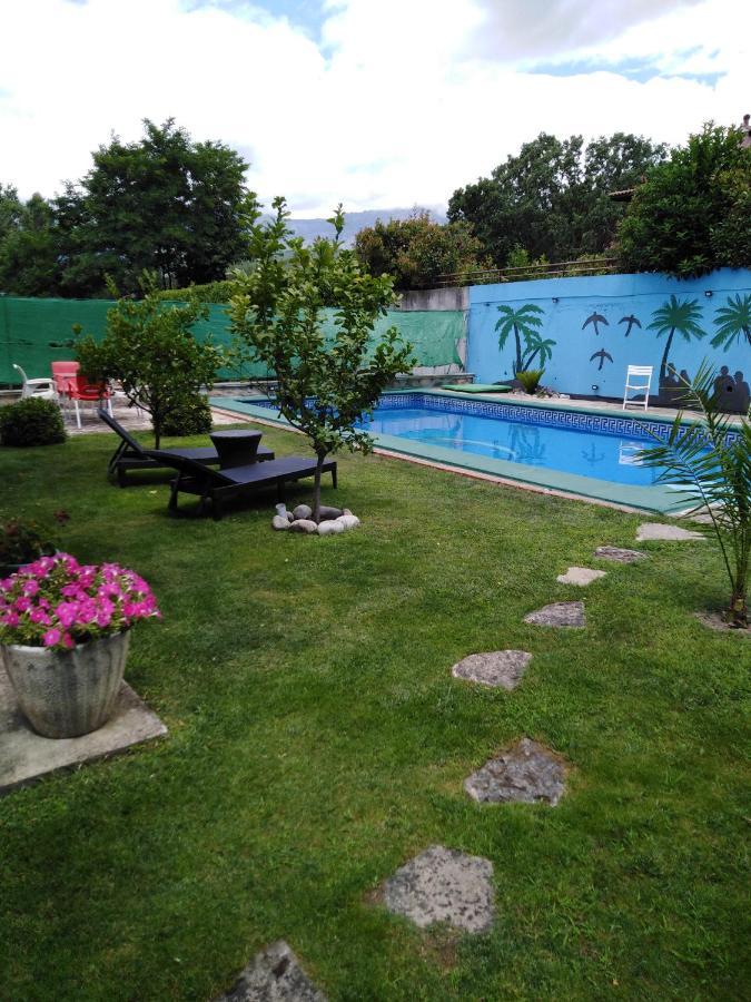 Villa Las Palmeras Аренас де Сан Педро Екстериор снимка