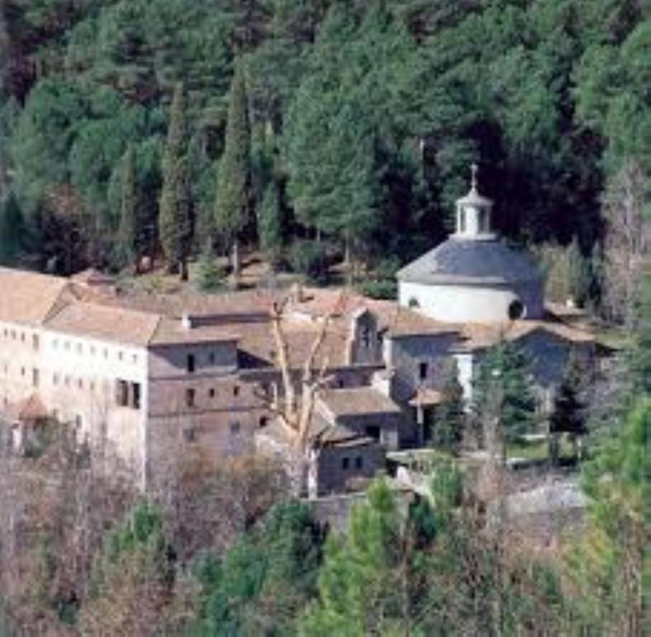 Villa Las Palmeras Аренас де Сан Педро Екстериор снимка