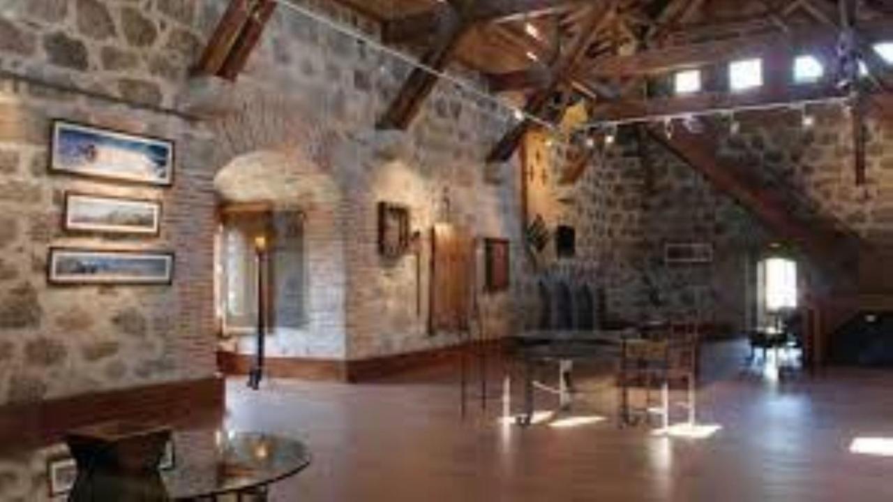 Villa Las Palmeras Аренас де Сан Педро Екстериор снимка