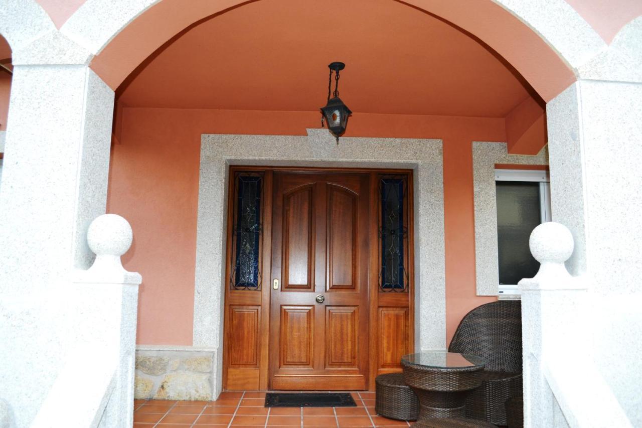 Villa Las Palmeras Аренас де Сан Педро Екстериор снимка
